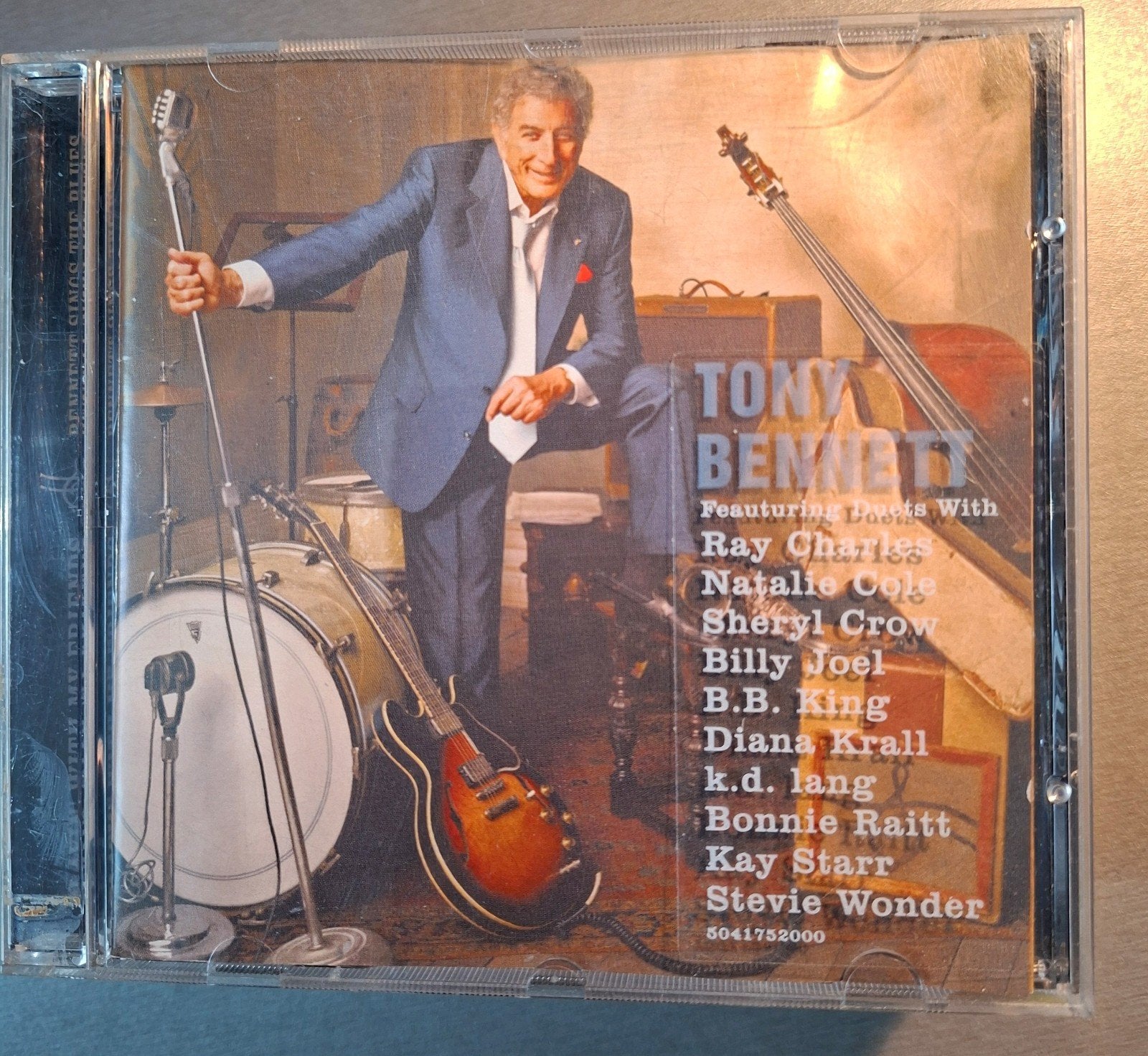 CD. Tony Bennett. Je joue avec mes amis., Enlèvement ou Envoi