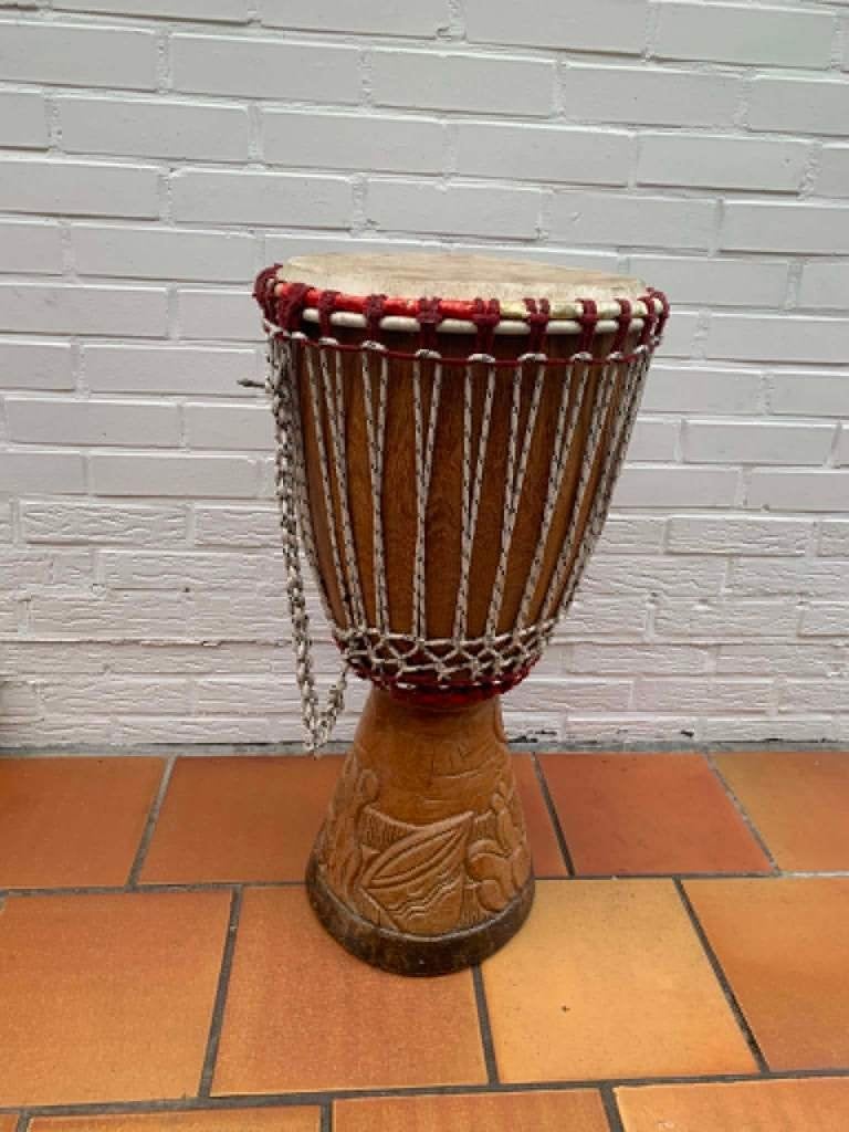 Djembe + bijhorende draagzak, Muziek en Instrumenten, Ophalen, Zo goed als nieuw