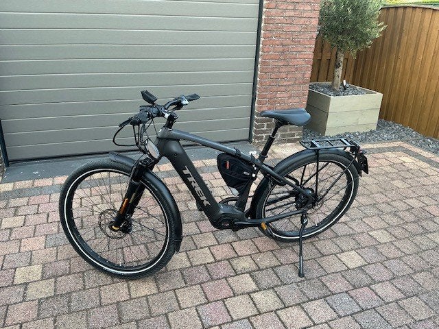 MOOIE TREK ALLANT + 9S SPEEDPEDELEC MET SLECHTS 739 KM, Fietsen en Brommers, Ophalen, Zo goed als nieuw, 50 km per accu of meer