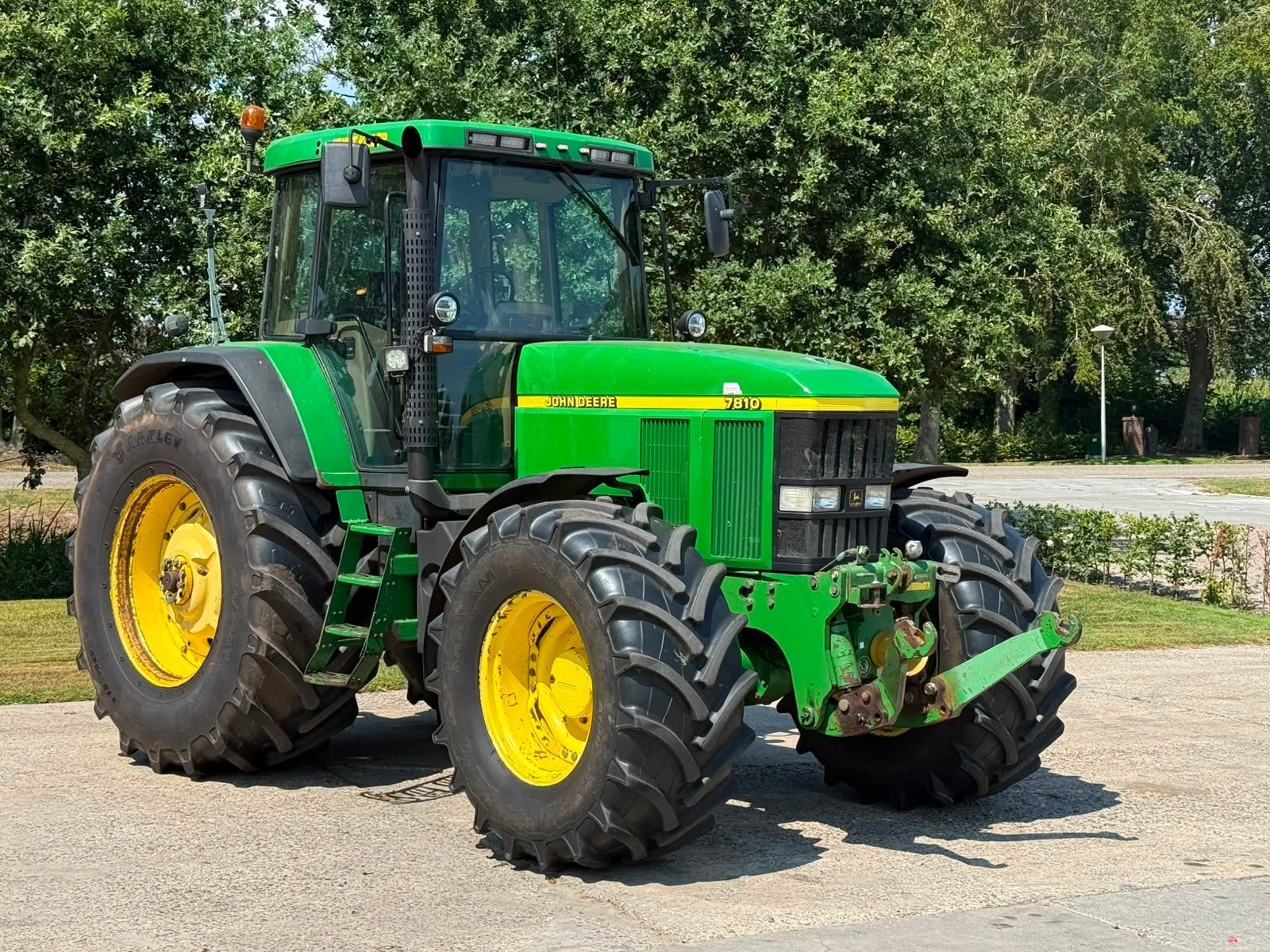 John Deere 7810 7810 Power Qaud Lucht Airco (bj 2000), Zakelijke goederen, Machines en Bouw | Tuin, Park en Bosbouw, Overige typen