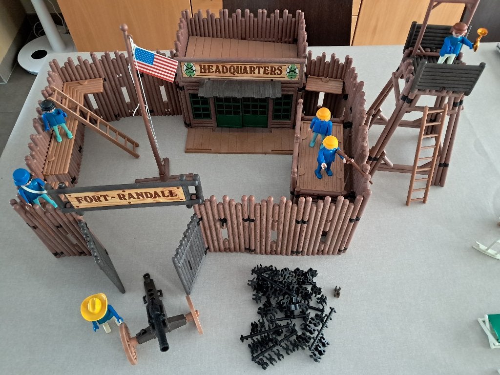 Playmobil Randall Fort + 22 figurines & accessoires, Enlèvement ou Envoi, Autres séries, Utilisé, Figurines