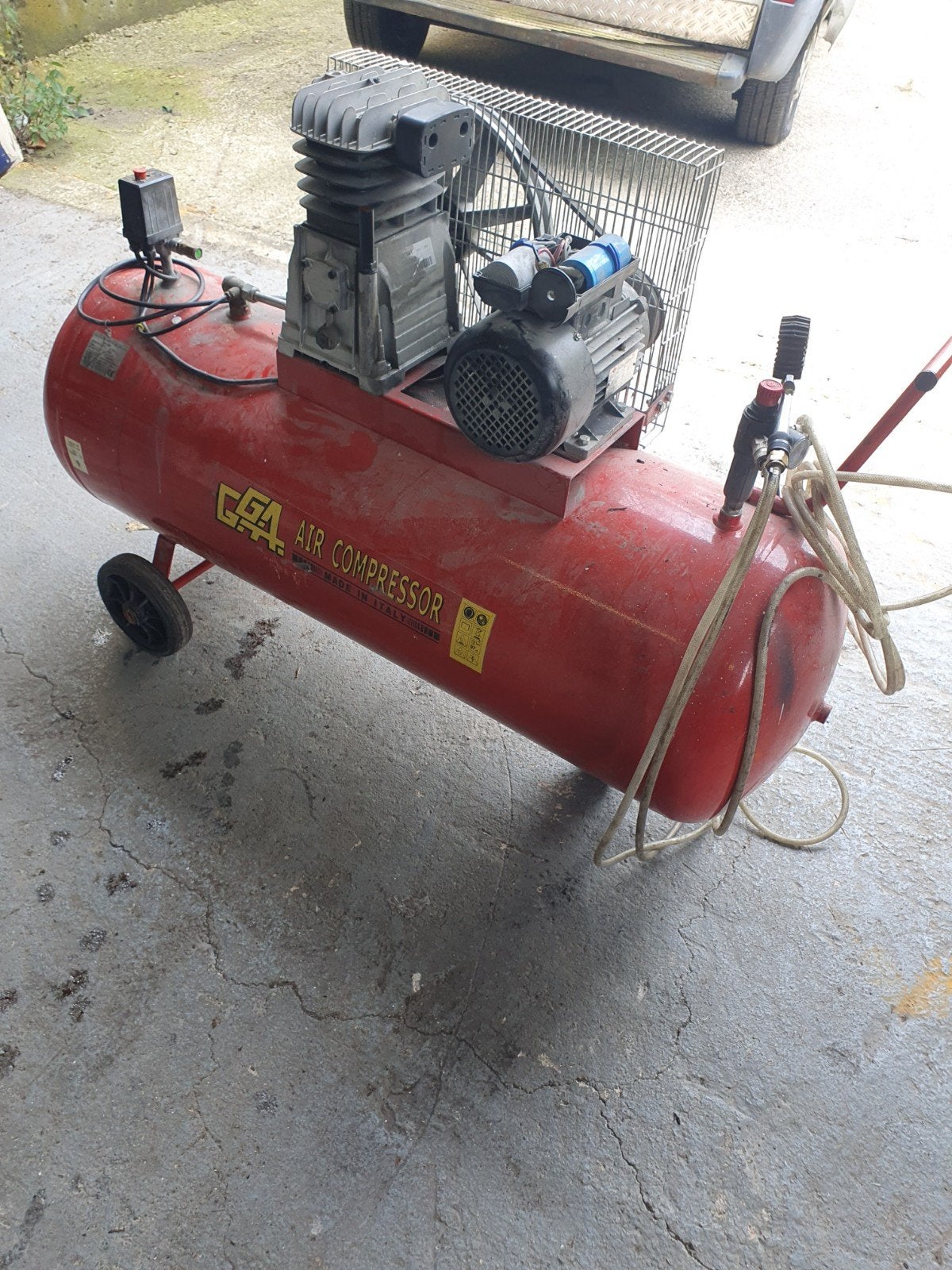 te koop compressor  200 liter 230 v, 100 liter of meer, Ophalen, Gebruikt, 10 bar of meer