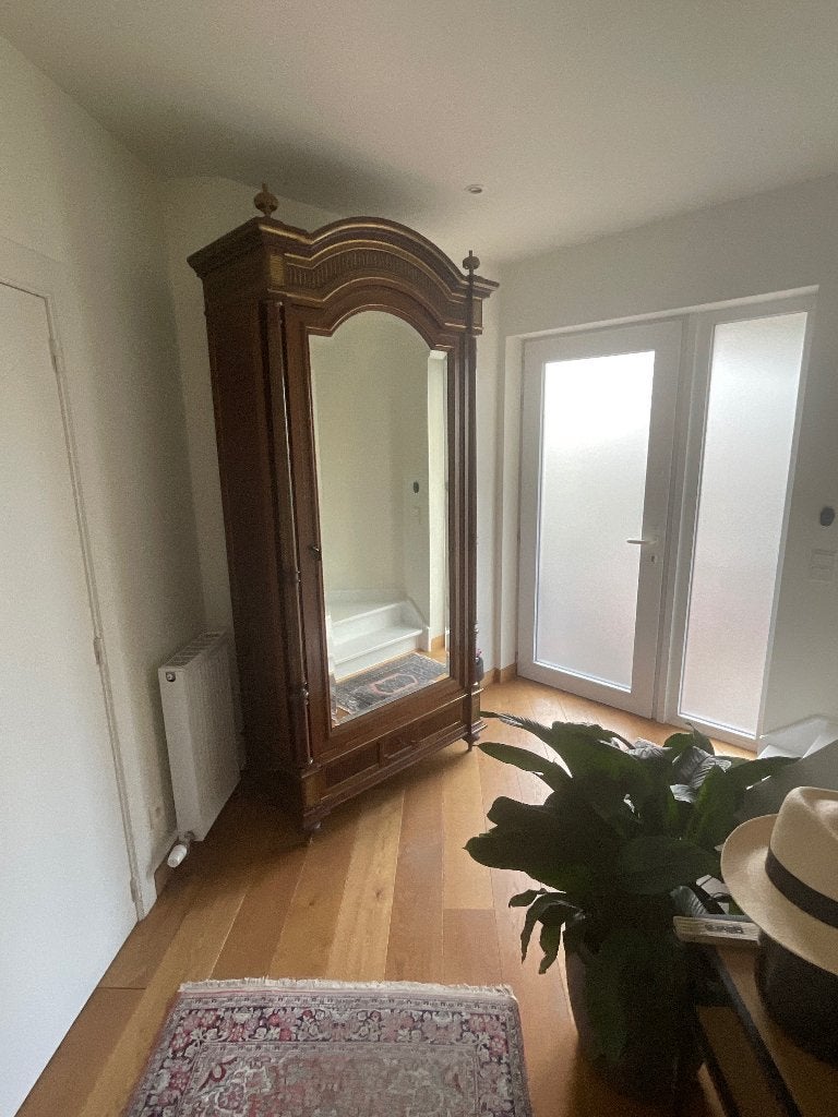Vestiaire kast, Enlèvement