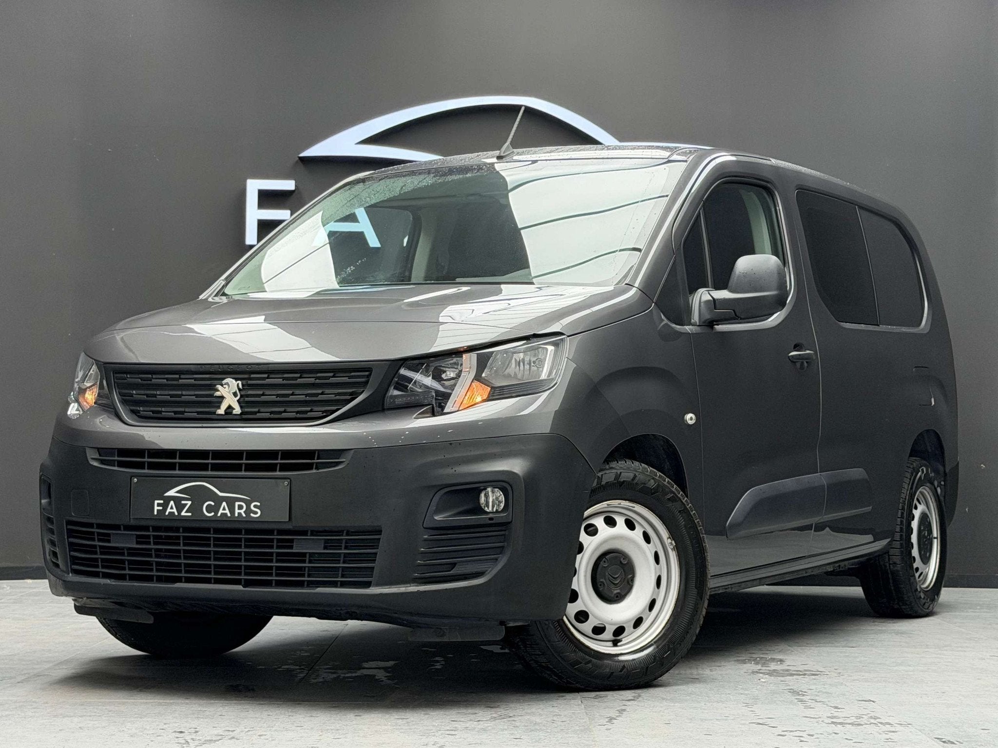 Peugeot Partner 1.6 BlueHDi L2H1 * CLIM + GPS + GARANTIE *, Auto's, Voorwielaandrijving, 4 deurs, Stof, Gebruikt