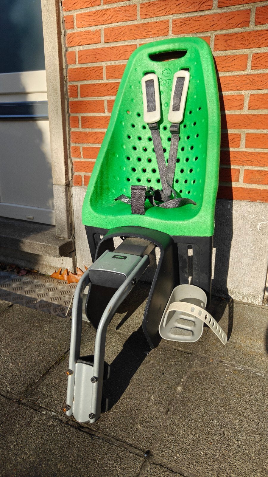 Fietsstoeltje Yepp Maxi, Achterzitje, Yepp (Thule), Ophalen, 15 t/m 25 kg