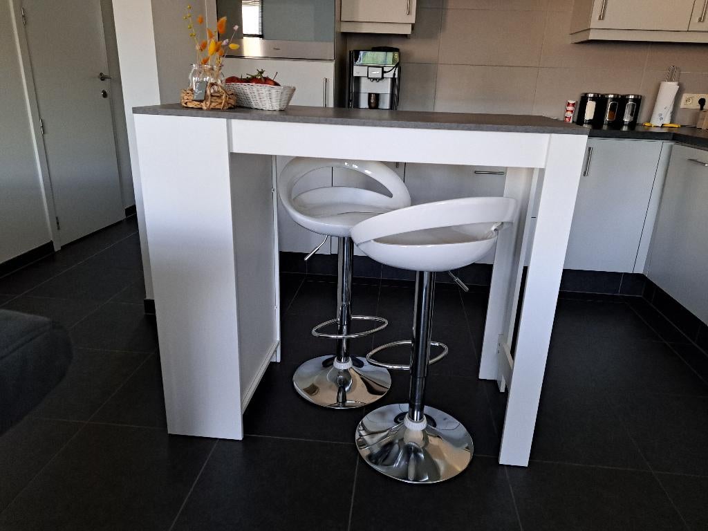 !!!Moet weg!!!! Bartafel met 2 krukken, Huis en Inrichting, Gebruikt, 90 cm of meer, In hoogte verstelbaar, 2 krukken