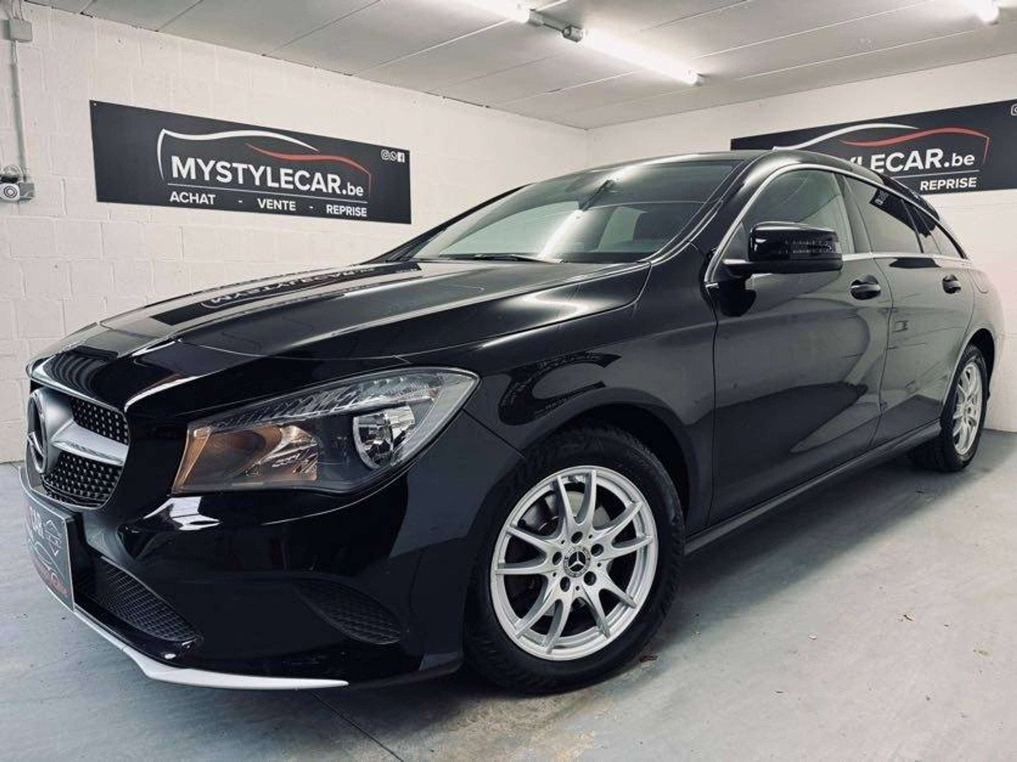 Mercedes-Benz CLA-Klasse 180 CLA 180 d (automatique), Autos, Mercedes-Benz, Cuir, CLA, Achat, Euro 6