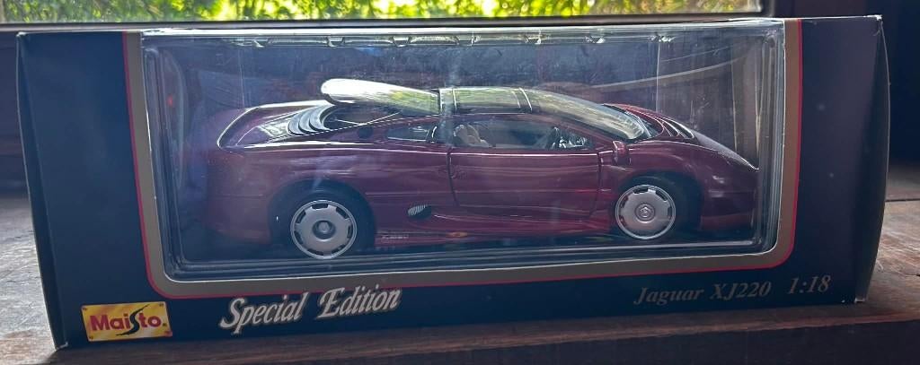 NOUVEAU Maisto Jaguar 1:18, Hobby & Loisirs créatifs, Envoi, Neuf, Voiture, Maisto
