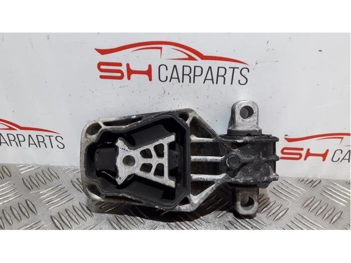 Support moteur d'un Mercedes CLA, 3 mois de garantie, Utilisé, -, -