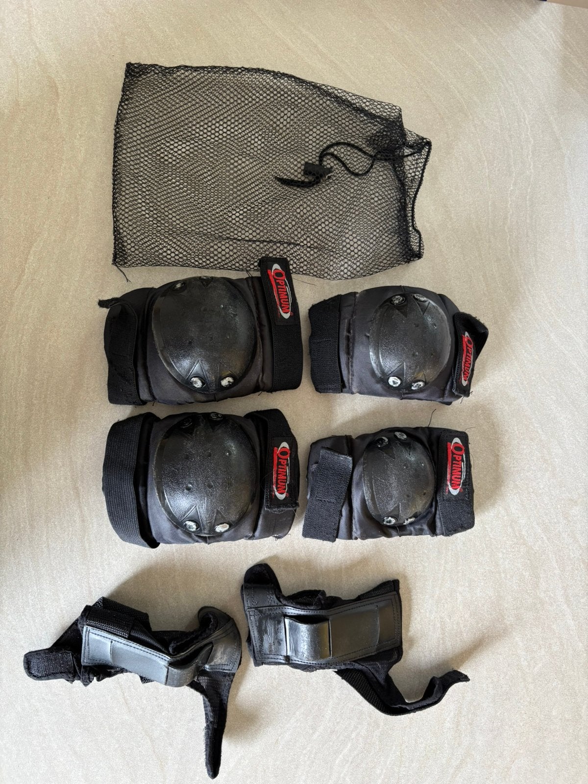 Optimum Kniebescherming en elleboogbescherming en hand, Ophalen, Gebruikt, Kinderen