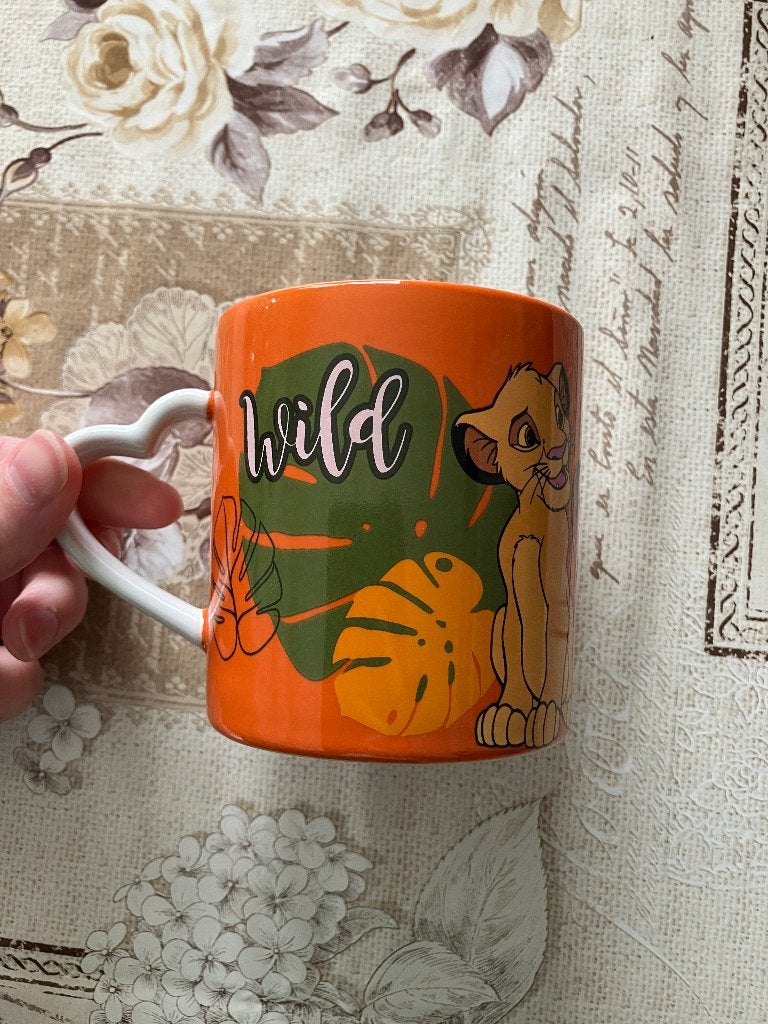 Oranje Mok Simba & Nala ( the lion king ) Disneyland, Verzamelen, Disney, Ophalen of Verzenden, Leeuwenkoning of Jungle Boek, Servies