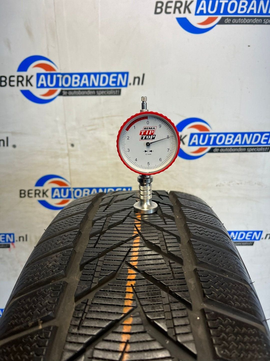 2x Vredestein Wintrac Xtreme S 215/60 R16 99H 215/60/16 2156, -, Band(en), Gebruikt, 215 mm
