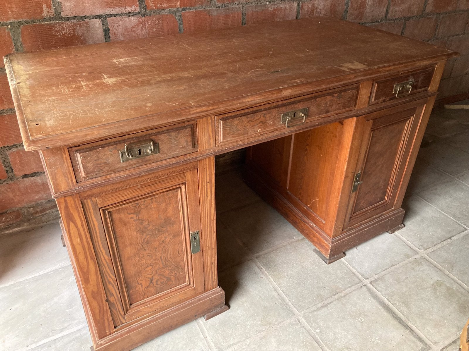 Antieke pitch pine bureau, Antiek en Kunst, Ophalen