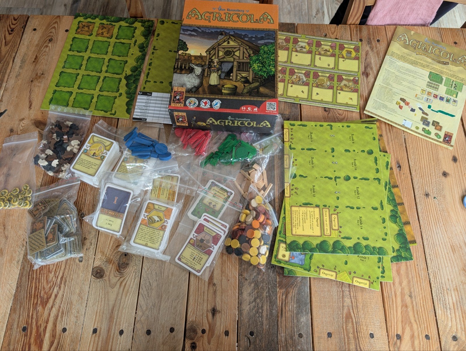 Agricola - 999 Games - bordspel, Hobby en Vrije tijd, Vijf spelers of meer, Ophalen of Verzenden, Zo goed als nieuw, 999 games