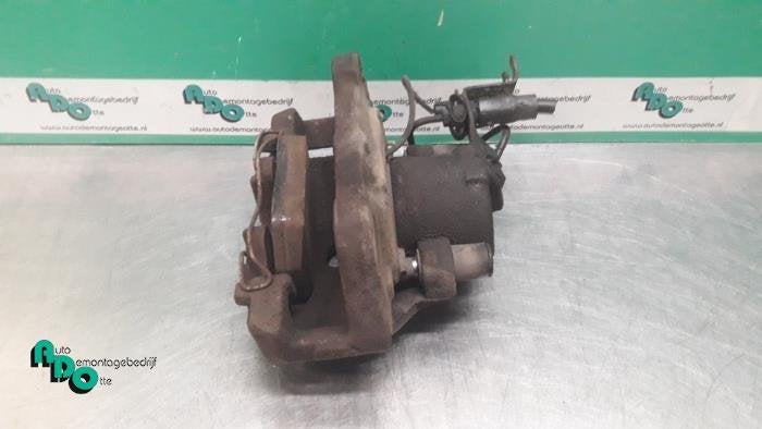 Etrier de frein (pince) avant droit d'un Audi A4 (A4 04-), -, 3 mois de garantie, Audi, Utilisé