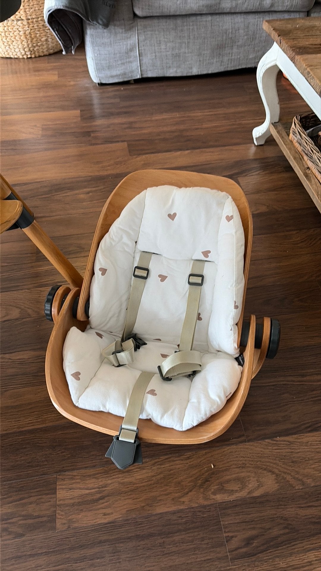 Chaise de salle à manger Childwood avec siège bébé inclus, Enlèvement, Utilisé