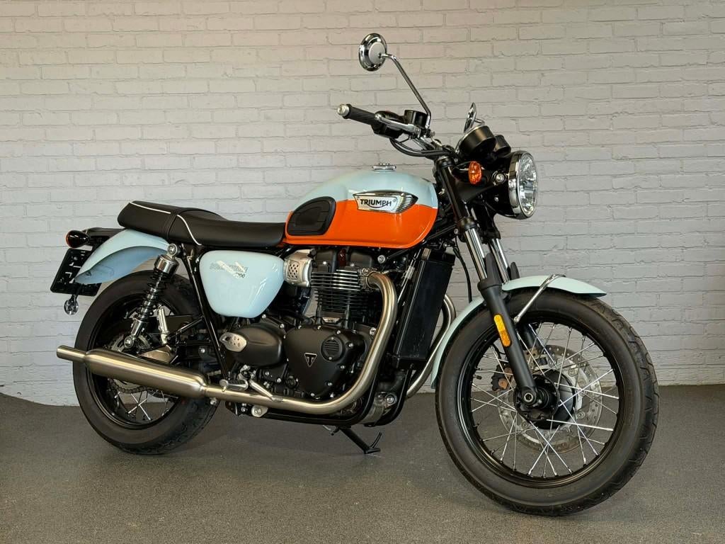 Triumph - t100 - Moto Center Mertens, Motos, Motos | Triumph, Entreprise, Naked bike, plus de 35 kW, 2 cylindres, Permis Moto A