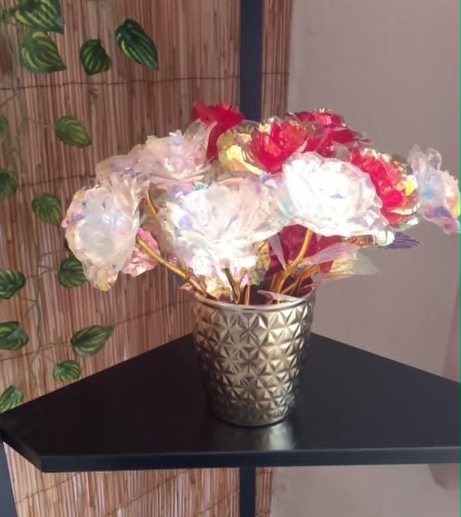 bouquet de 13 roses artificielle en pot 23 cm de haut, Enlèvement ou Envoi, Intérieur, Avec pot ou vase, Plastique