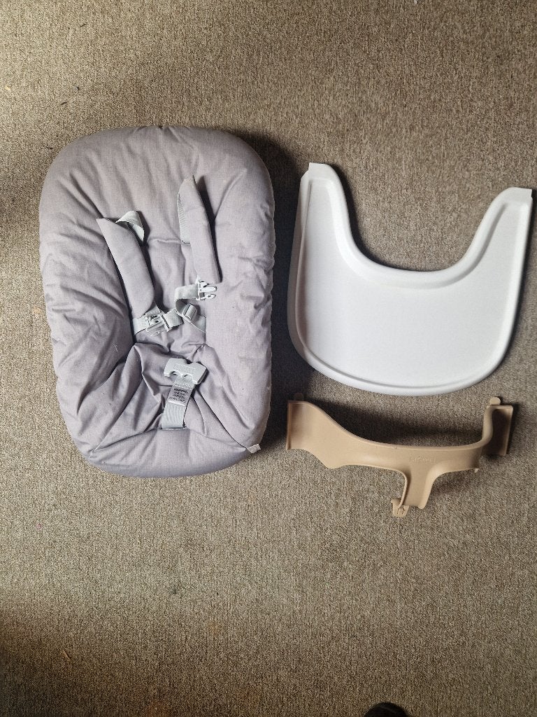 Newborn set stokke +tafeltje en zit voor triptrap, Kinderen en Baby's, Ophalen of Verzenden, Gebruikt, Overige typen, Gordel(s)