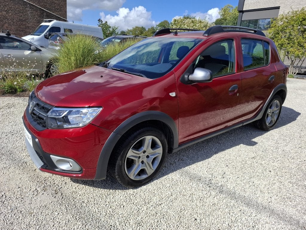 Dacia Sandero diesel 2020, Autos, Rouge, Achat, Entreprise, Boîte manuelle