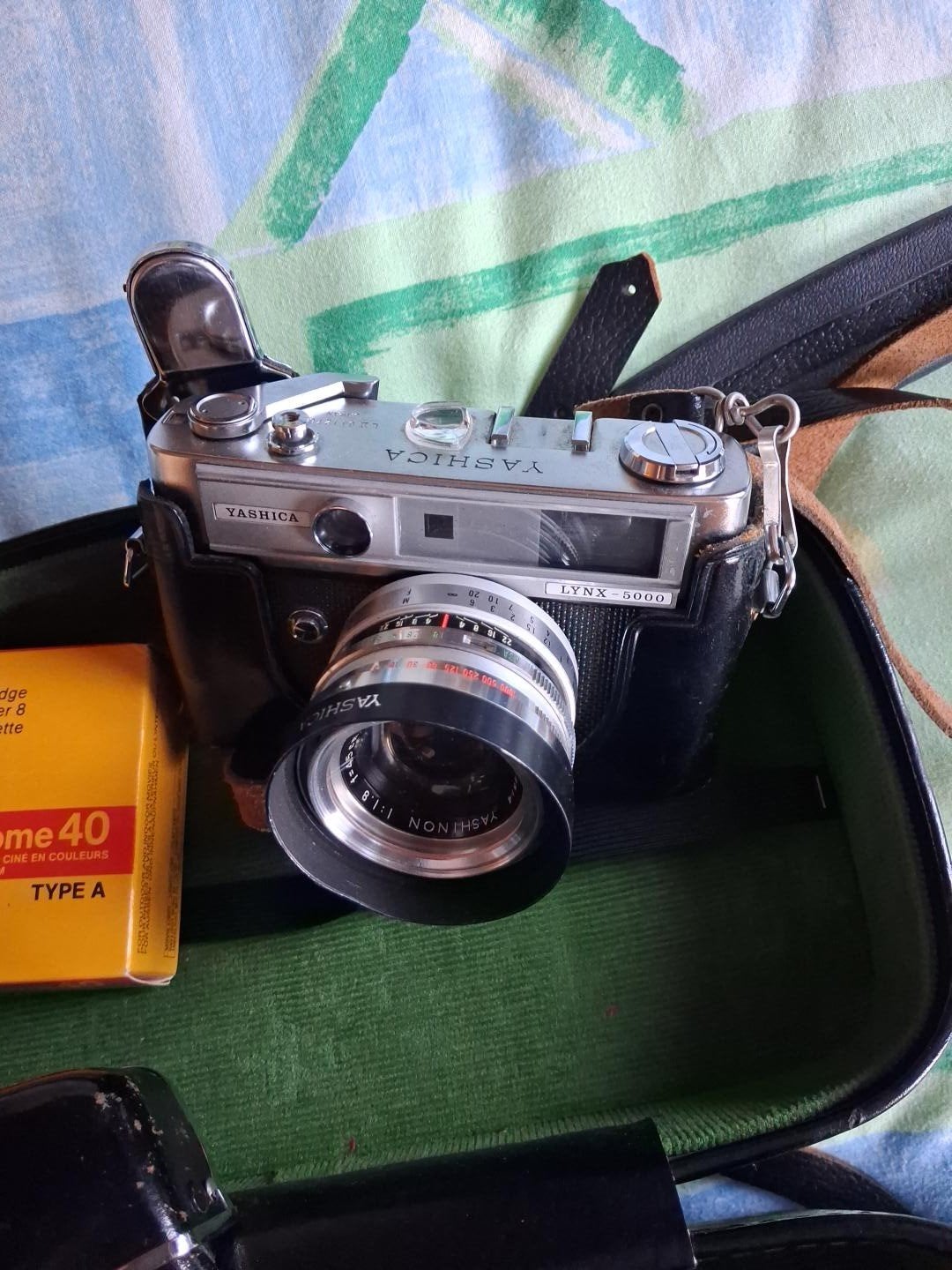 Vintage Yashica Lynx-5000 camera met originele tas, Ophalen, Gebruikt, Spiegelreflex, Overige Merken