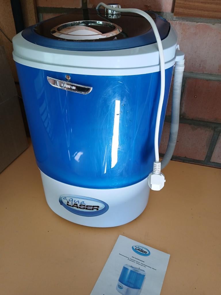 Mini Wasmachine voor op de camping, Ophalen