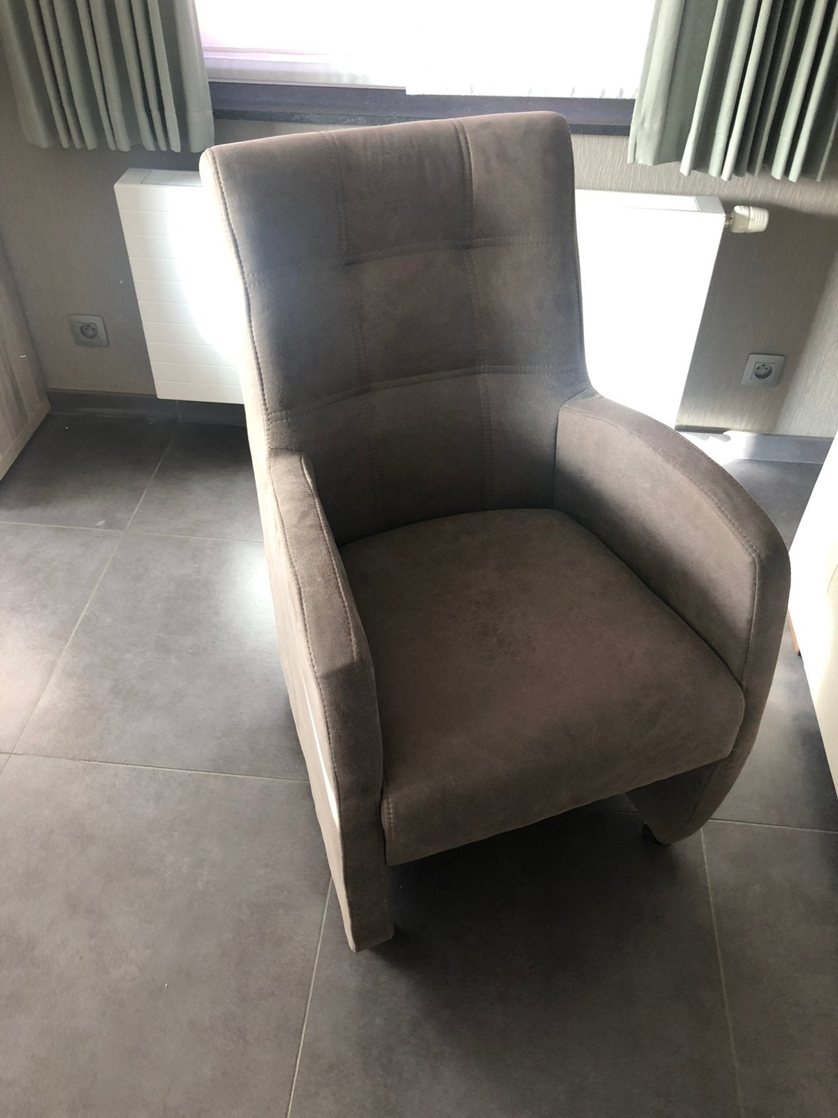 4 eetkamerstoelen, Ophalen, Nieuw, Vier