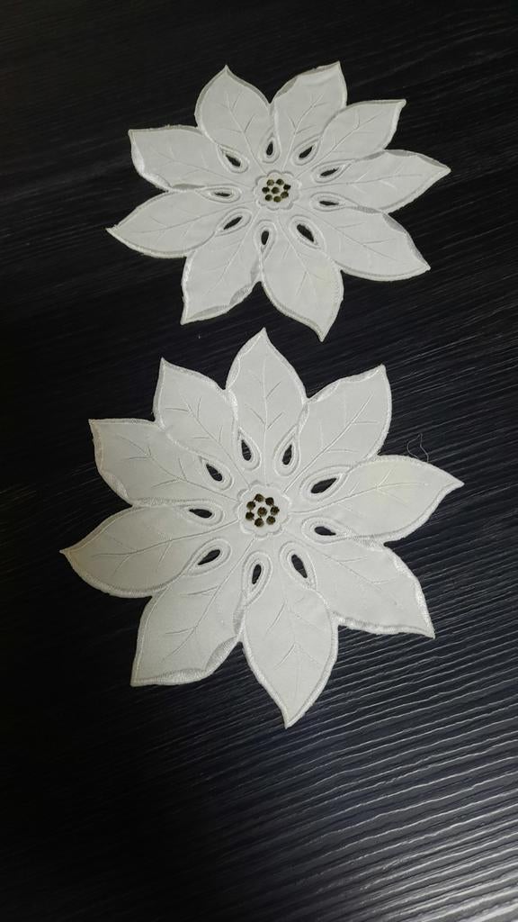 Mooi set sierdoekjes in bloemvorm, Ophalen