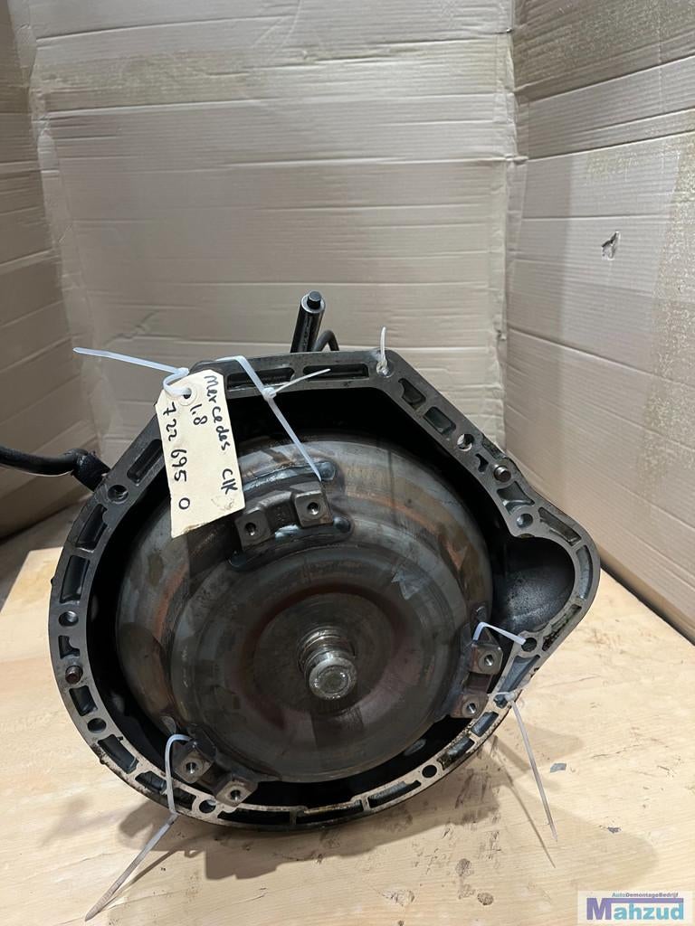MERCEDES CLK W209 C KLASSE W203 Versnellingsbak 7226950 7226, Mercedes-Benz AG, Mercedes-Benz, Utilisé, Mercedesstrasse 120
70372  Stuttgart, DE