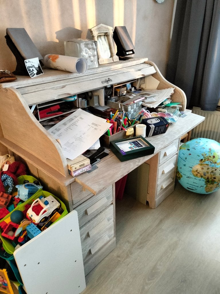 Bureau, Huis en Inrichting, Bureaus, Ophalen, 120 cm, Zo goed als nieuw, Grijs
