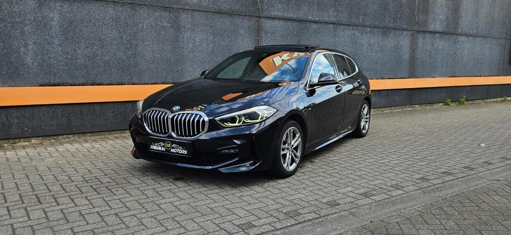 BMW 118i M PACK/LED/NAVI PROF/PANO/CAMERA/FULL OPTION, Achat, Entreprise, Noir, 1500 cm³