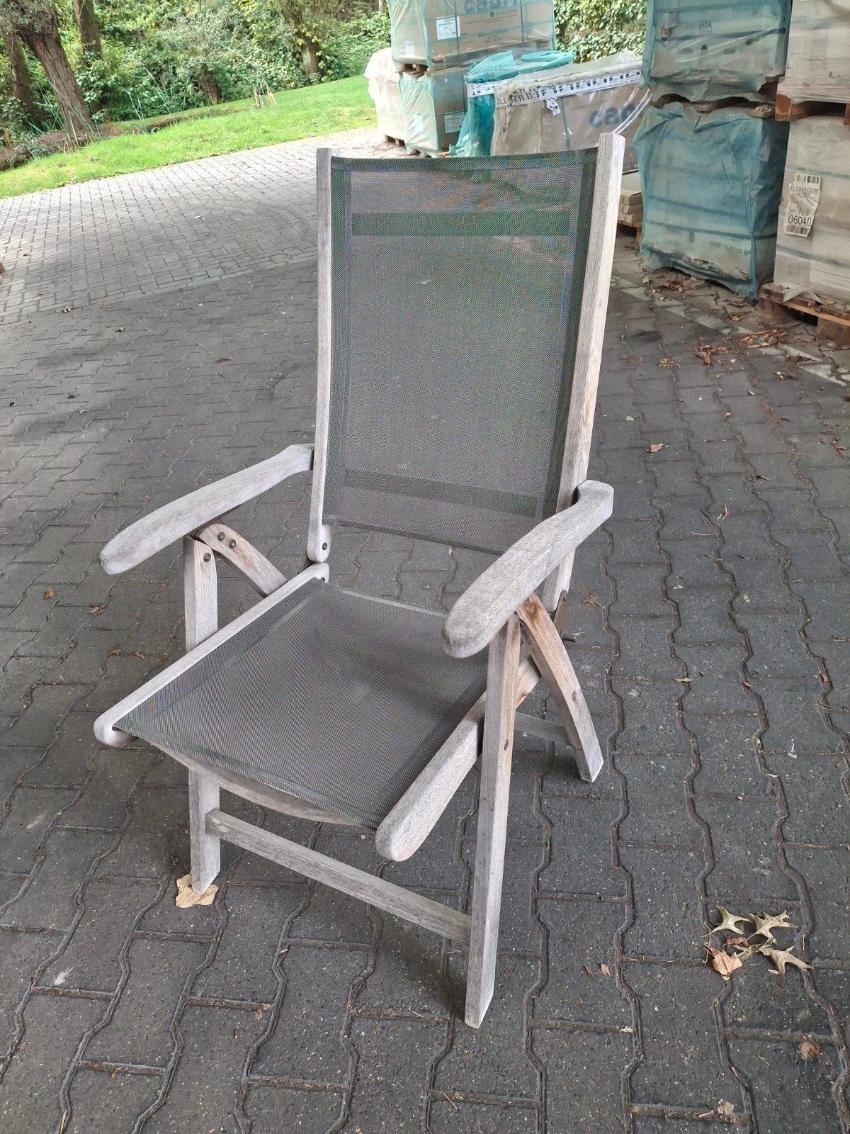 tuintafel en vier verstelbare teaken stoelen, Ophalen, Gebruikt, Teakhout, Verstelbaar