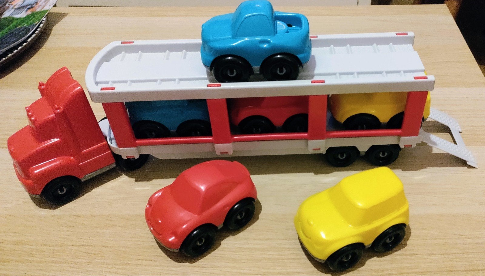 Vrachtwagen met 6 auto's, Ophalen, Zo goed als nieuw