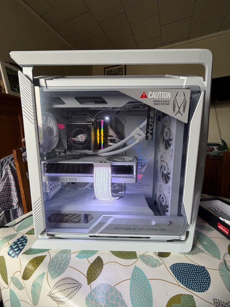 PC GAMER  RTX 5080 ASUS ROG / Ryzen 7 9800X3D, Computers en Software, Ophalen, Asus, 32 GB, Nieuw