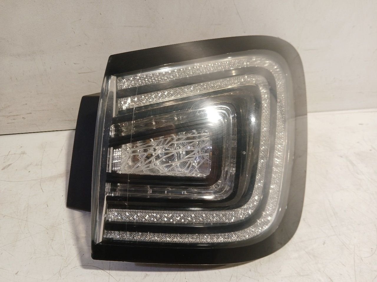Achterlicht carrosserie rechts Hyundai Nexo, Onderdelen@venauto.nl, Van der Ven Autorecycling B.V., Gebruikt, Ettenseweg 76, 4706 PB Roosendaal, The Netherlands