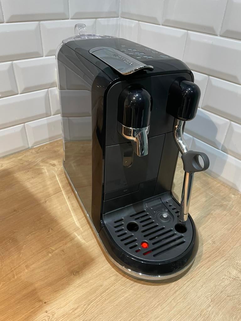 Nespresso Creatista Uno, Machine à espresso, Réservoir d'eau amovible, Dosettes et capsules de café, Enlèvement