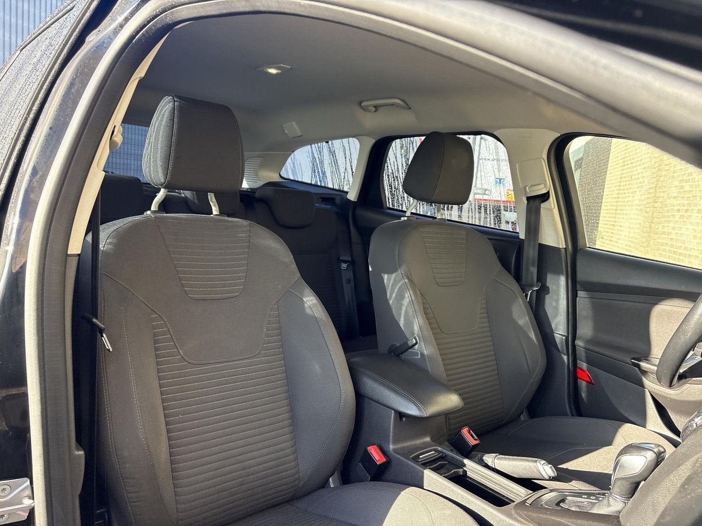 Ford Focus Wagon 2.0 TDCI Titanium, Start-stop-systeem, Zwart, 115 g/km, Bedrijf
