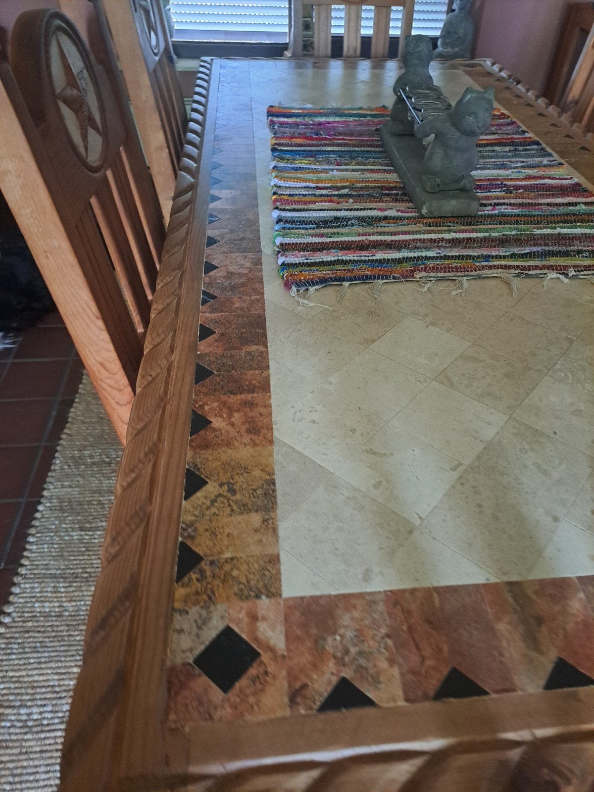 Mexicaanse tafel en stoelen, Ophalen