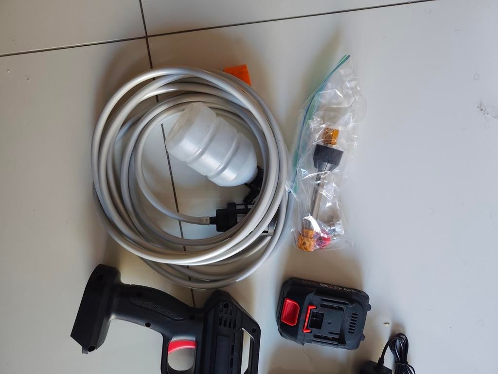 Nettoyeur haute pression, Enlèvement, Comme neuf, Électrique