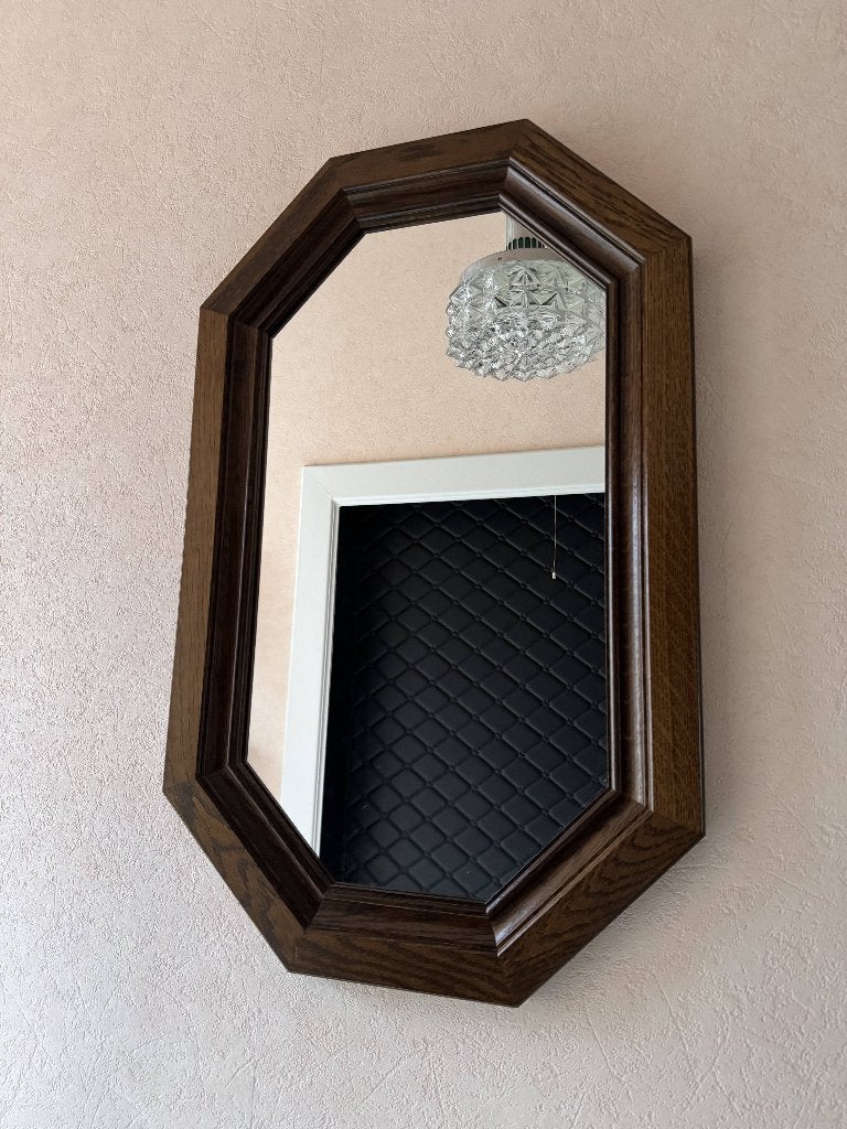 Achthoekige wandspiegel met eikenhouten frame, Enlèvement, Utilisé