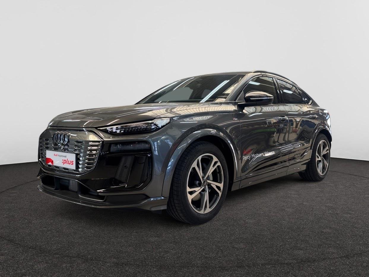 Audi Q6 Sportback e-tron Audi Q6 Sportback Corporate S e-tro, Auto's, Automaat, https://public.car-pass.be/vhr/74508ce3-8de3-43f8-90d8-3f6b46b6176a