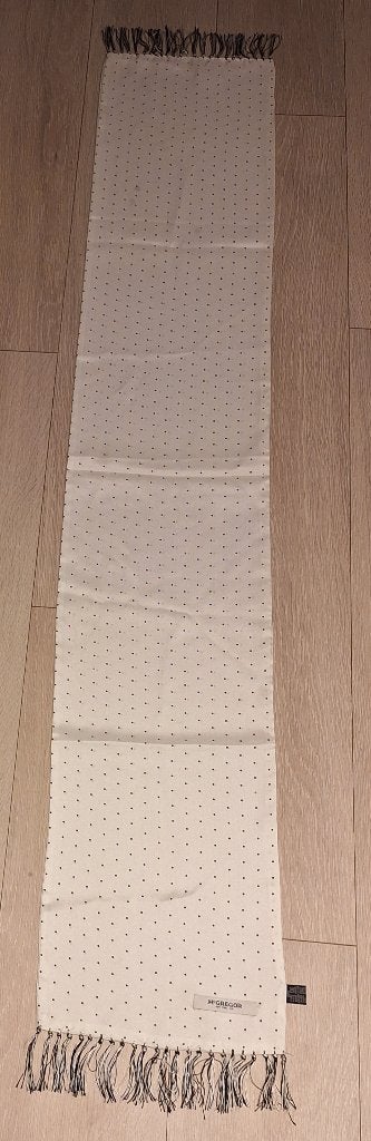 Zijden sjaal, merk Mc Gregor, Kleding | Dames, Mutsen, Sjaals en Handschoenen, McGregor, Ophalen of Verzenden, Zo goed als nieuw