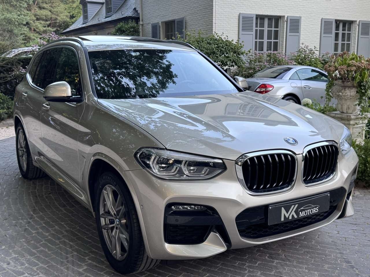 BMW X3 xDrive30e M Sport | PanoDak | Adaptive LED | 19" M, Auto's, 1998 cc, 0 min, Zwart, 0 kg