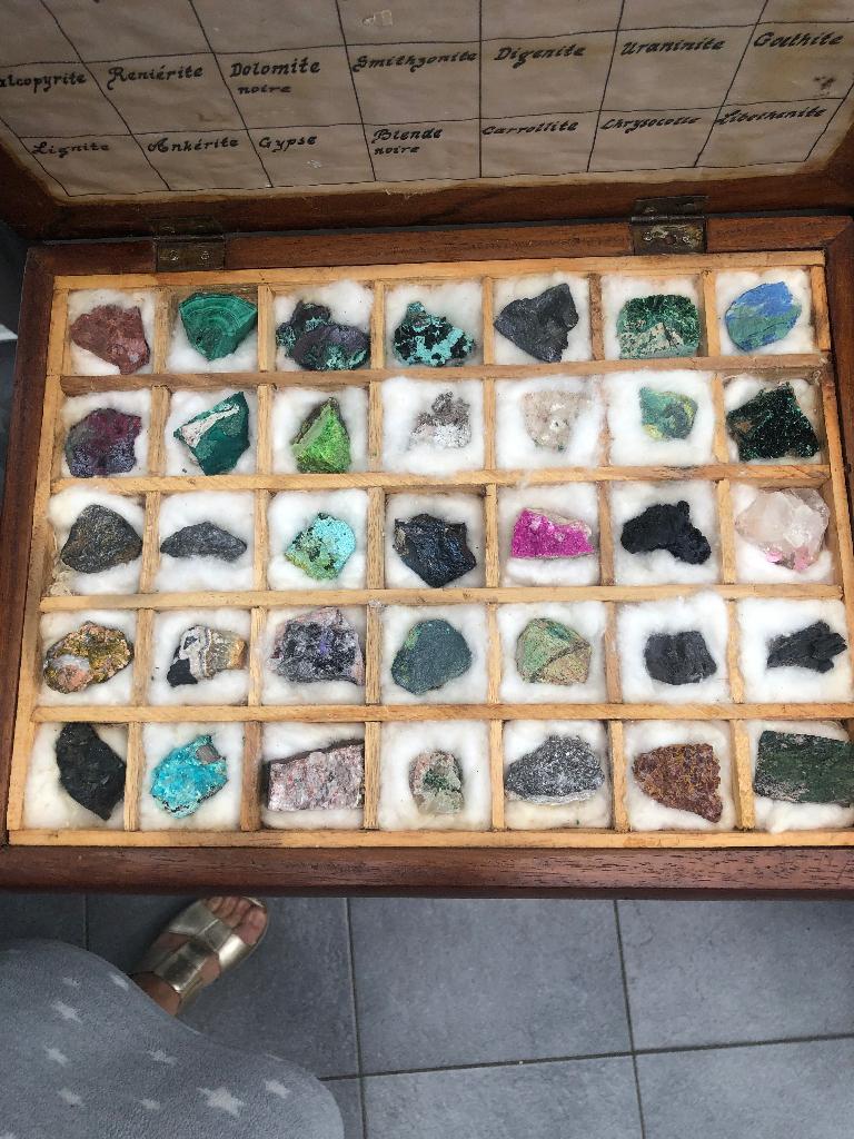 Stenen kist, Handtassen en Accessoires, Edelstenen, Ophalen, Gebruikt