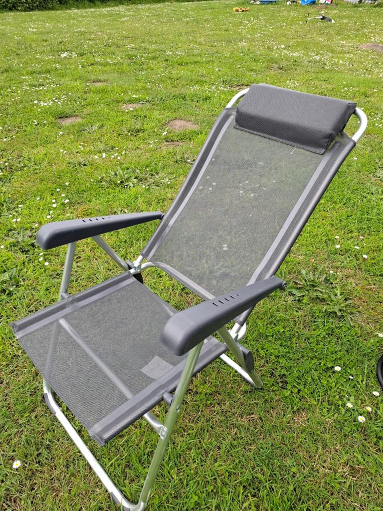 Te koop 2 ligstoelen., Enlèvement