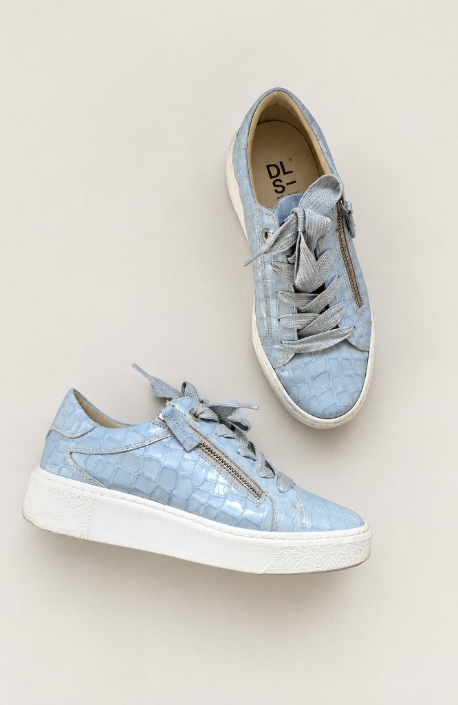 Sneakers en cuir DLS - look croco - taille 37, Enlèvement ou Envoi, Sneakers et Baskets, Comme neuf, Bleu