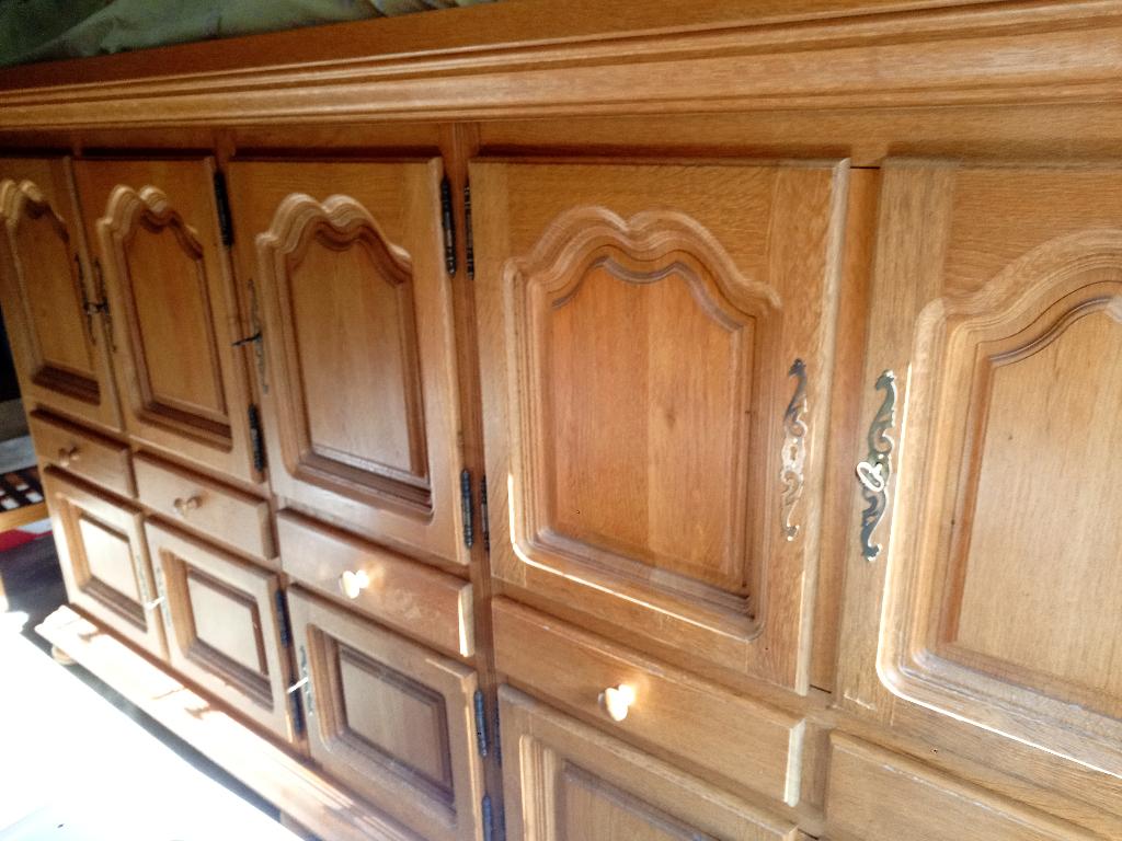 Massief houten kast, Huis en Inrichting, Kasten | Dressoirs, Ophalen, Gebruikt, Met deur(en), Eikenhout