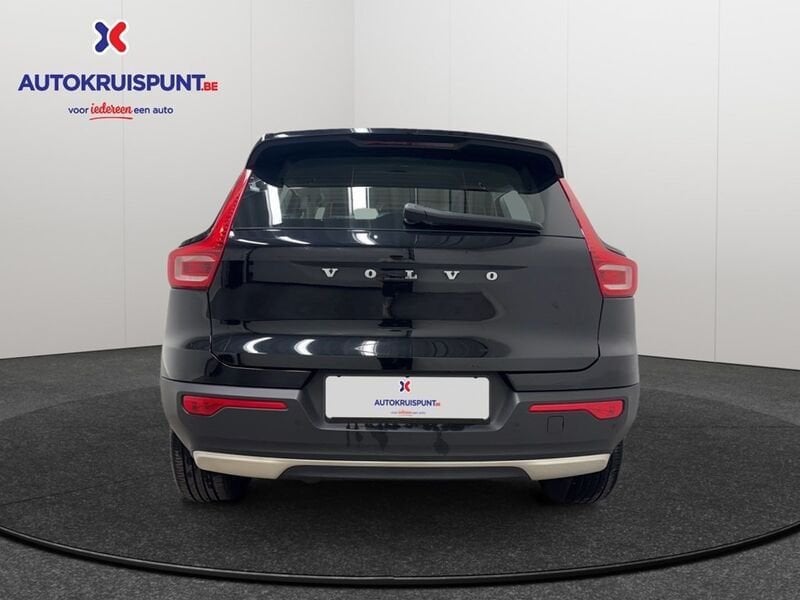 Volvo XC40 B4 Inscripiton AWD Geartronic, Auto's, 197 pk, 145 kW, Gebruikt, Zwart