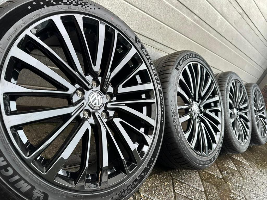 20 " Volkswagen Amarok Crafter MAN TGE velgen nieuwe banden, Auto-onderdelen, 255 mm, -, -, Banden en Velgen