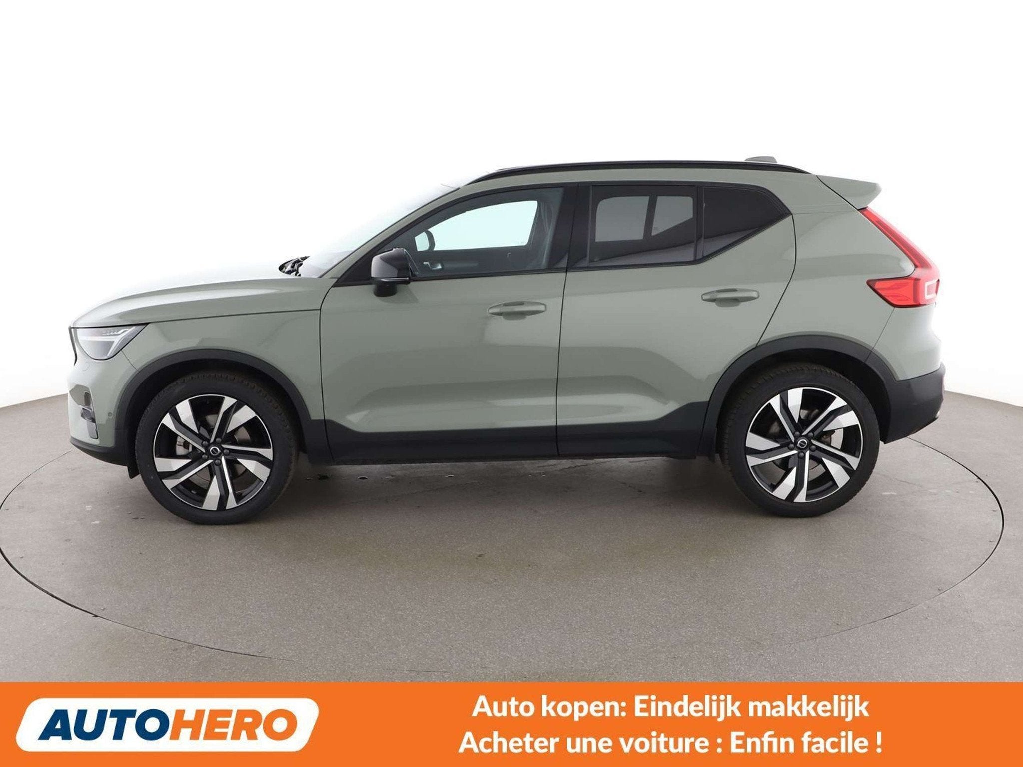 Volvo XC40 2.0 B3 Mild-Hybrid Ultra Black Edition 2WD, Achat, Euro 6, 1688 kg, Noir